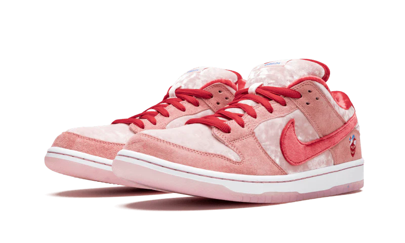 Nike SB Dunk Low StrangeLove